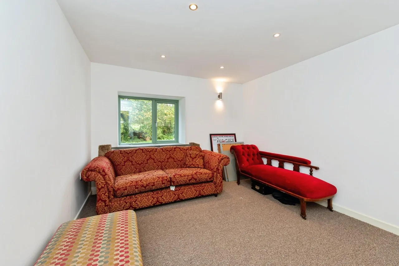 Broadlay, Ferryside, SA17, photo 12