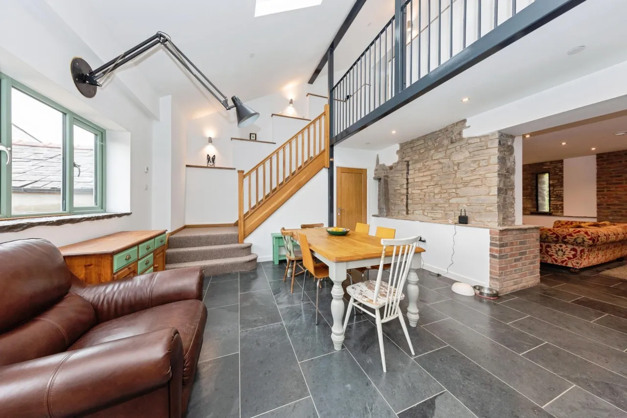 4 bed house for sale, Broadlay, Ferryside, SA17