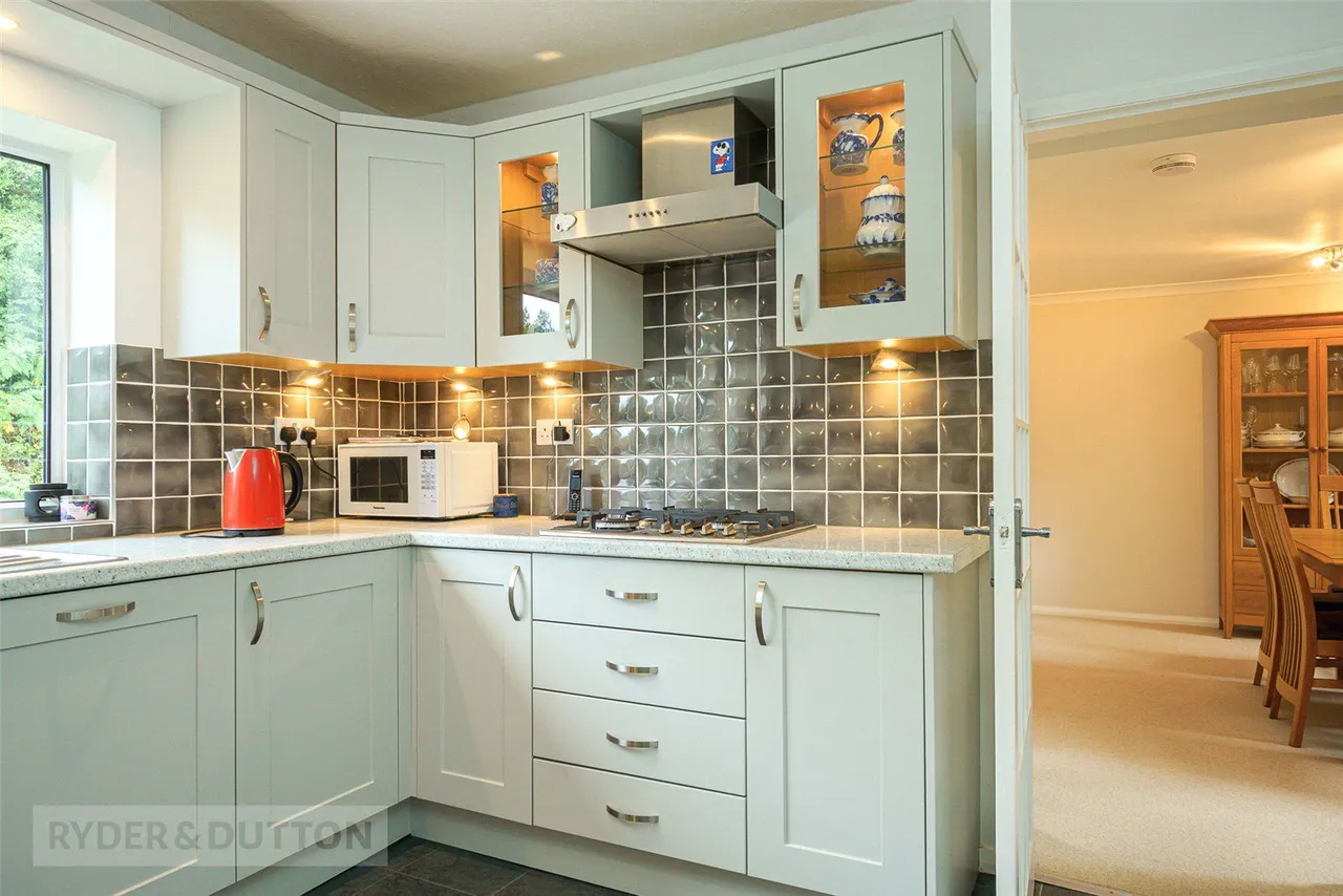 Upper Clough, Linthwaite, HD7, photo 9