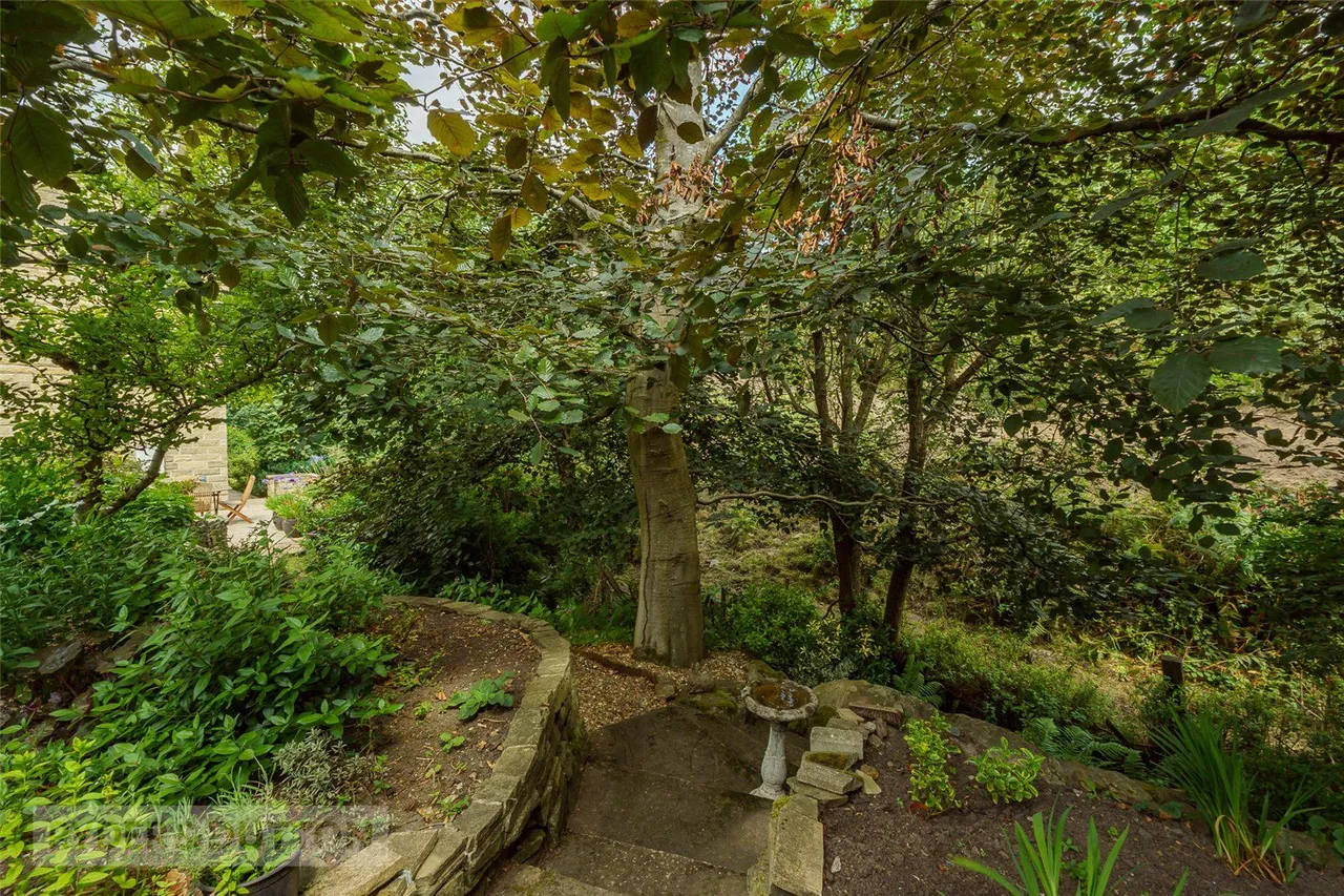 Upper Clough, Linthwaite, HD7, photo 32
