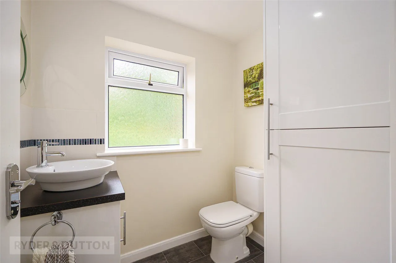 Upper Clough, Linthwaite, HD7, photo 13