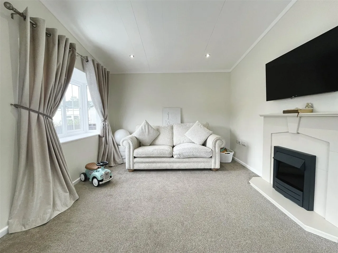 Hill Corner Farm Park, Sandy Lane, Farnborough, Hampshire, GU14 9JY, photo 13