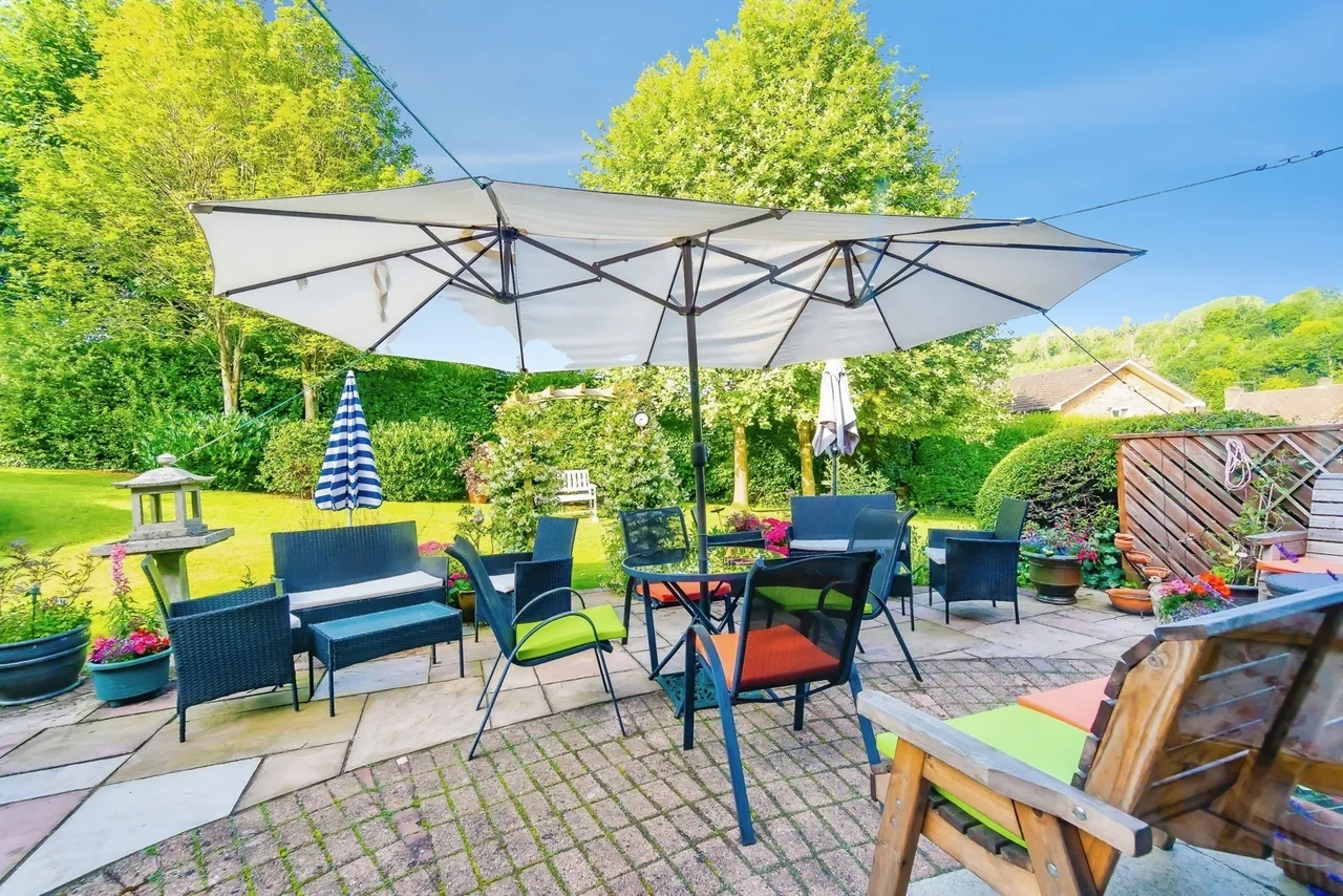 Beechwood Gardens, Caterham, Surrey, CR3, photo 3