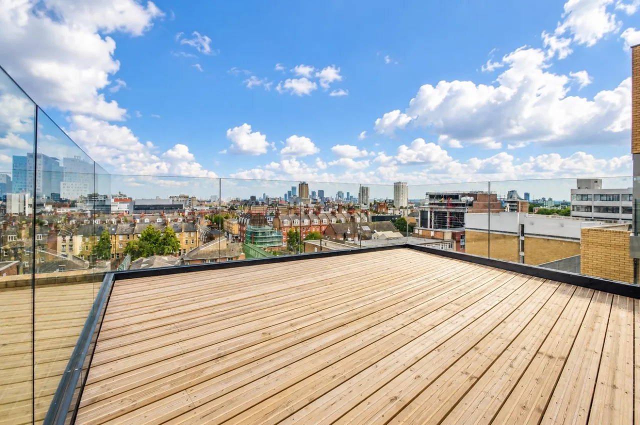 Plumbers Row, Aldgate, E1, photo 2