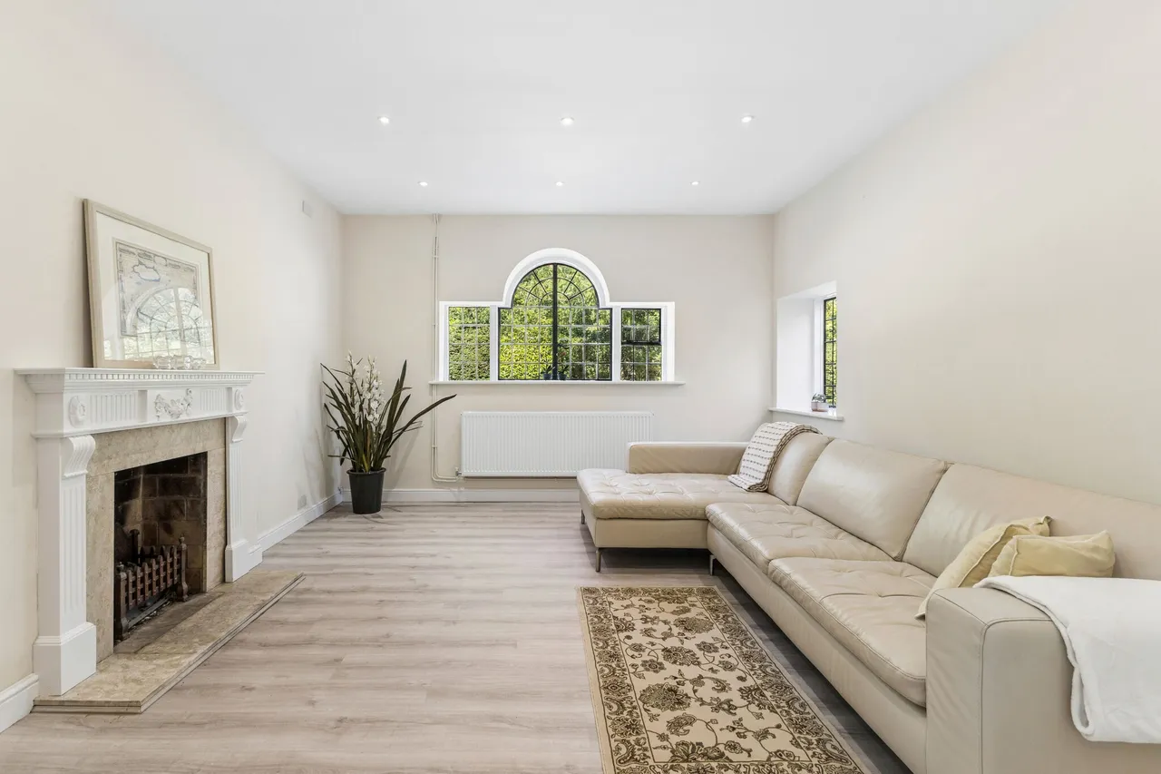 Danes Hill, Woking, GU22, photo 5