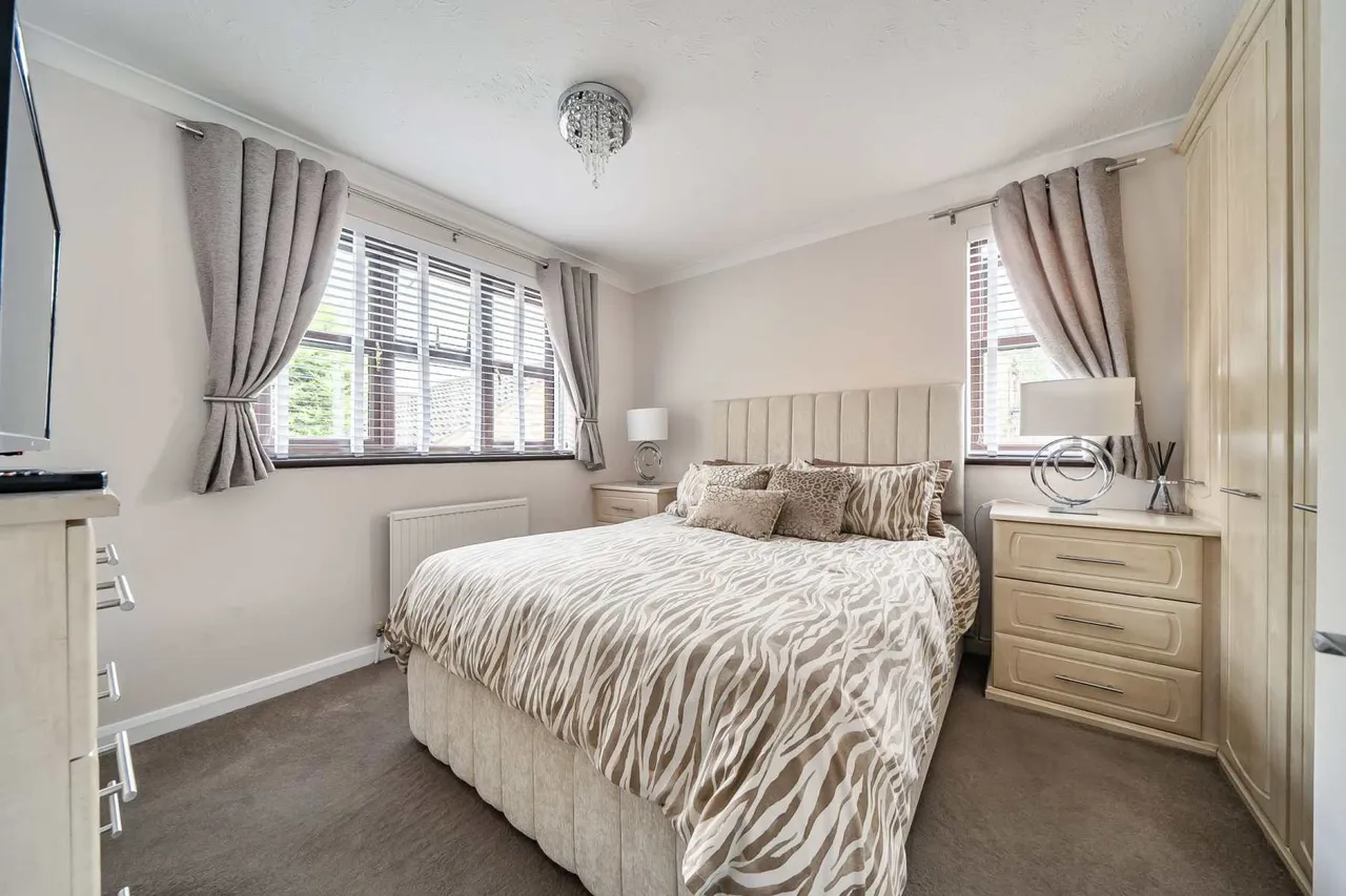 Samara Close, Chatham, Kent, ME5 9QW, photo 12