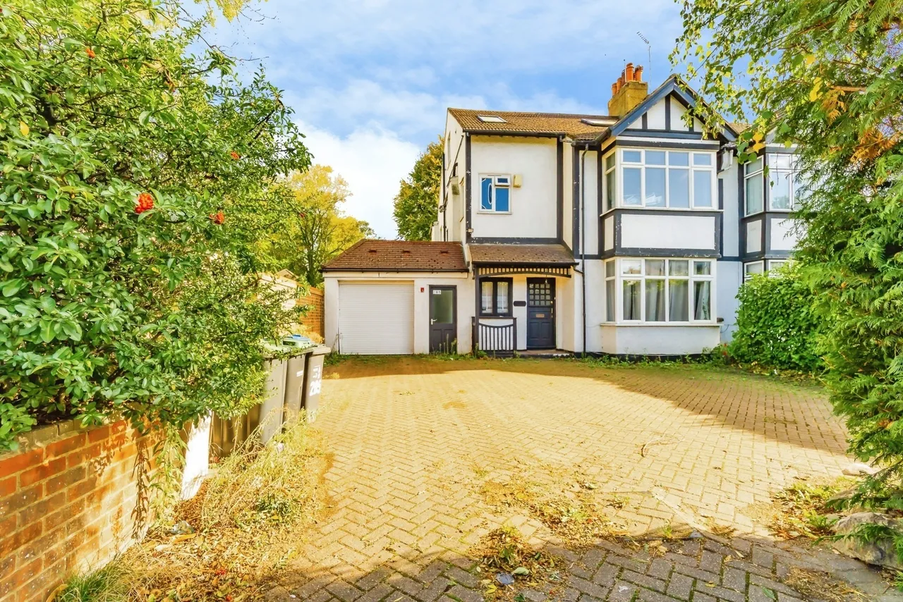 6 bed house for sale, Brighton Road, Purley, CR8