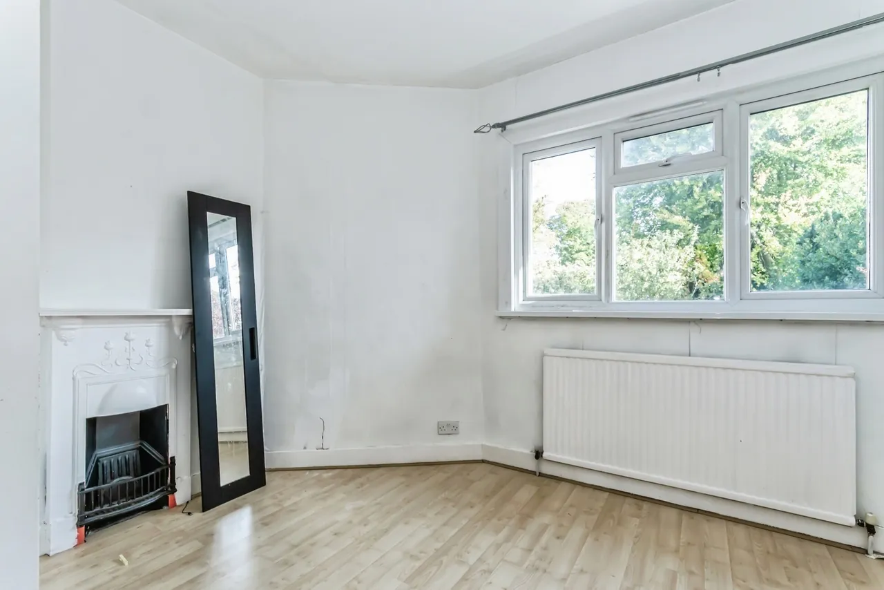 Brighton Road, Purley, CR8, photo 19