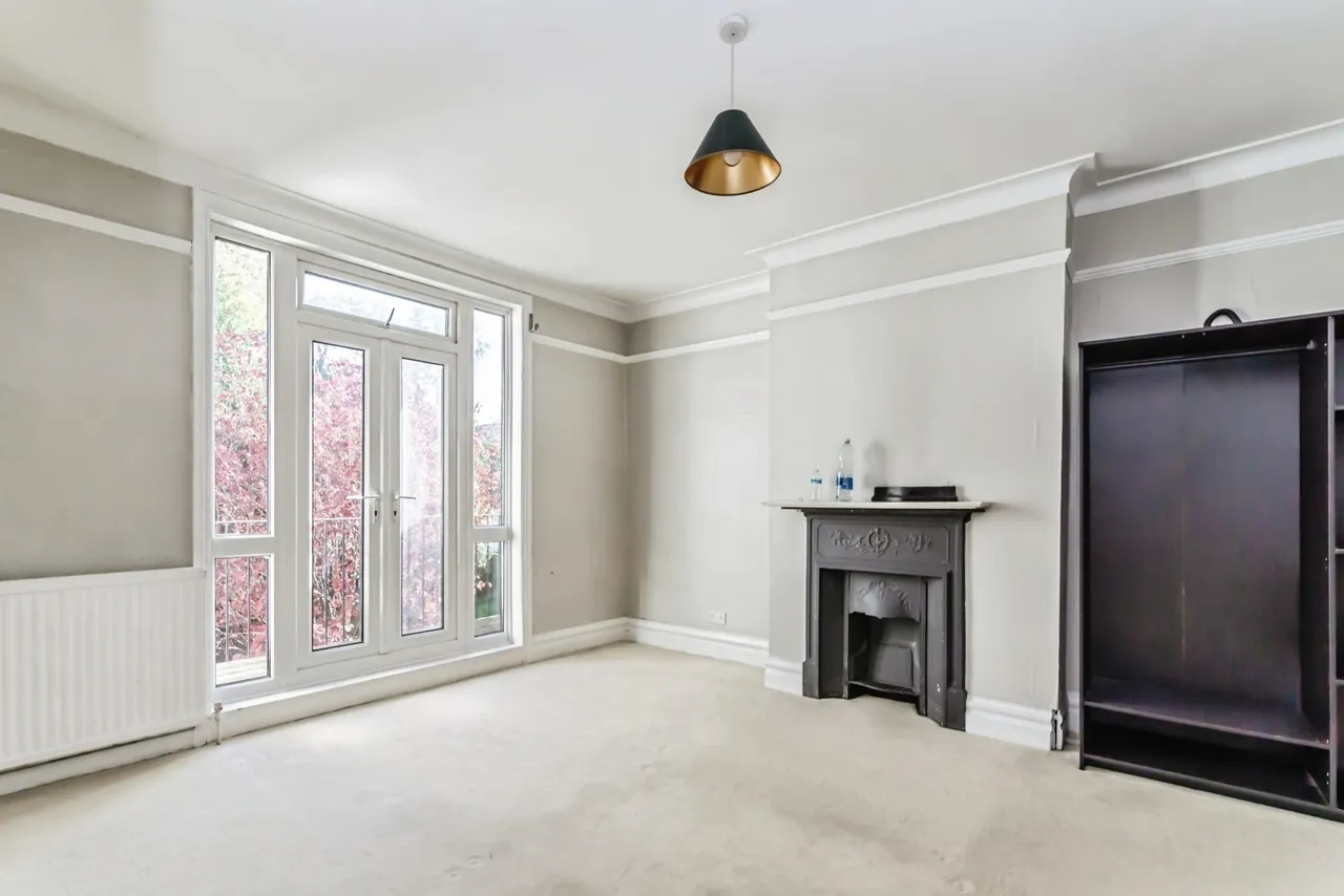 Brighton Road, Purley, CR8, photo 17
