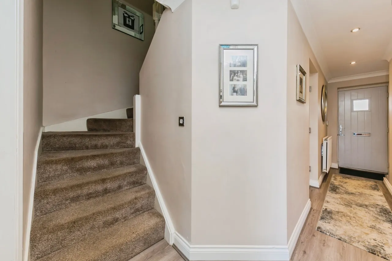Great Oak Square, Mobberley, Knutsford, Cheshire, WA16, photo 5