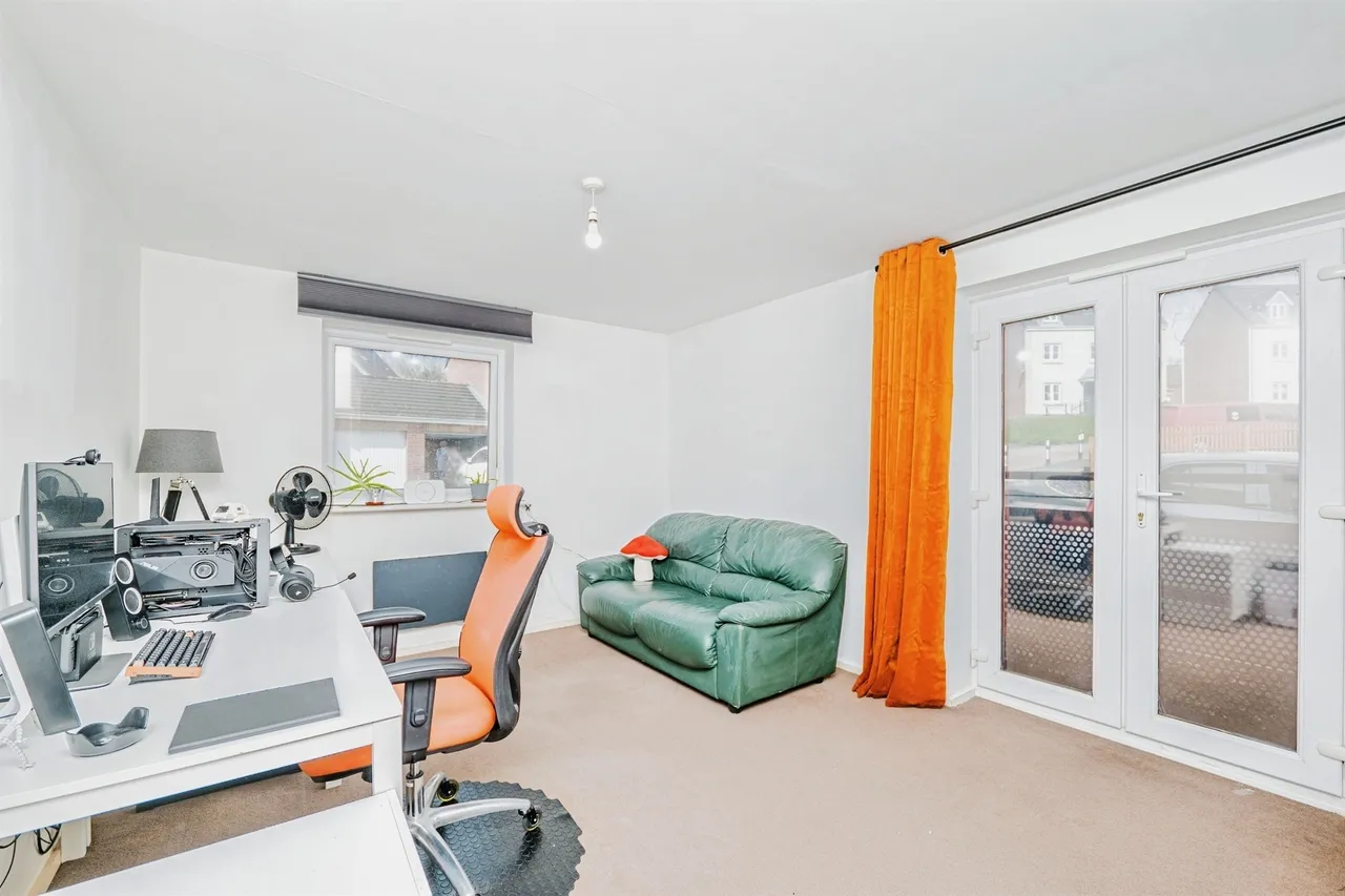 Longacres Bridgend, CF31, photo 6
