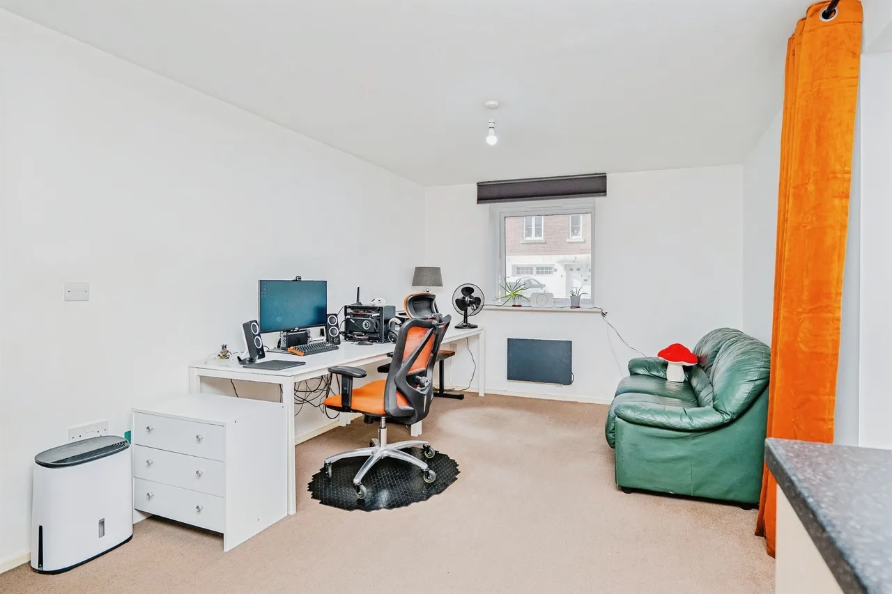 Longacres Bridgend, CF31, photo 7