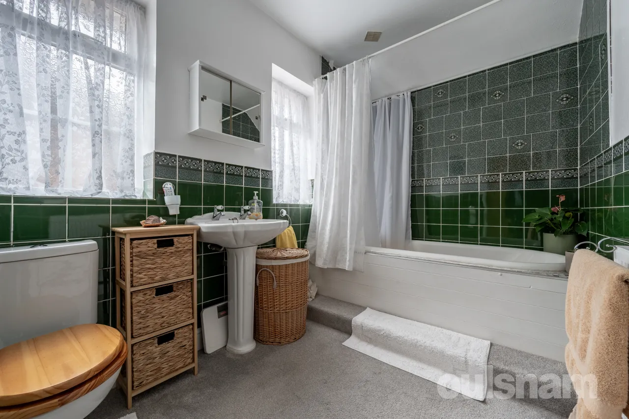 Iris Close, Bournville Village Trust, Selly Oak, Birmingham, B29 5BS, photo 11