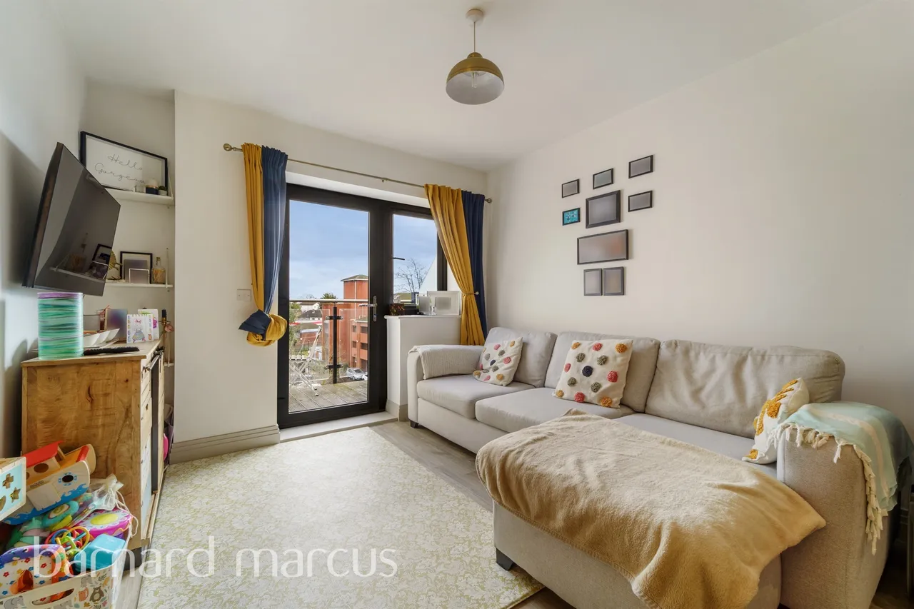 Park Road, Feltham, TW13, photo 2