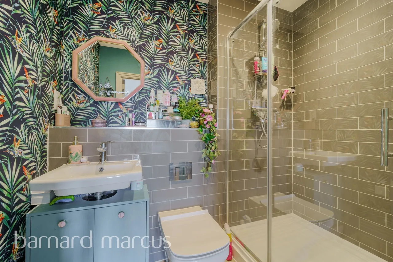 Park Road, Feltham, TW13, photo 8