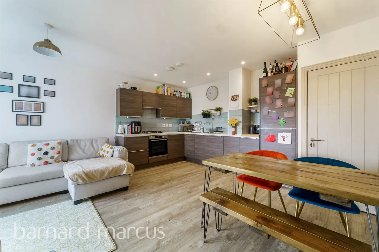 Park Road, Feltham, TW13, photo 6