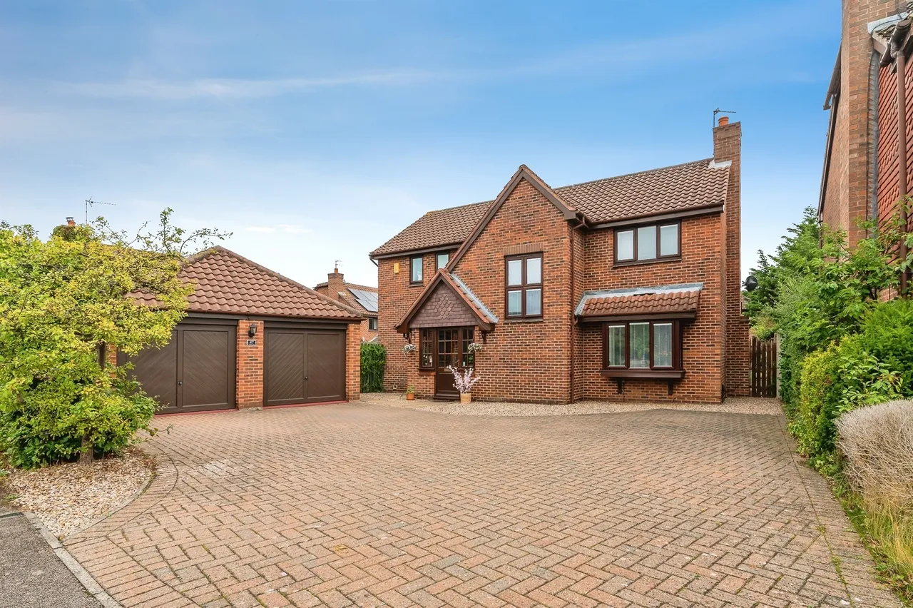 4 bed house for sale — Cranberry Close, West Bridgford, Nottingham