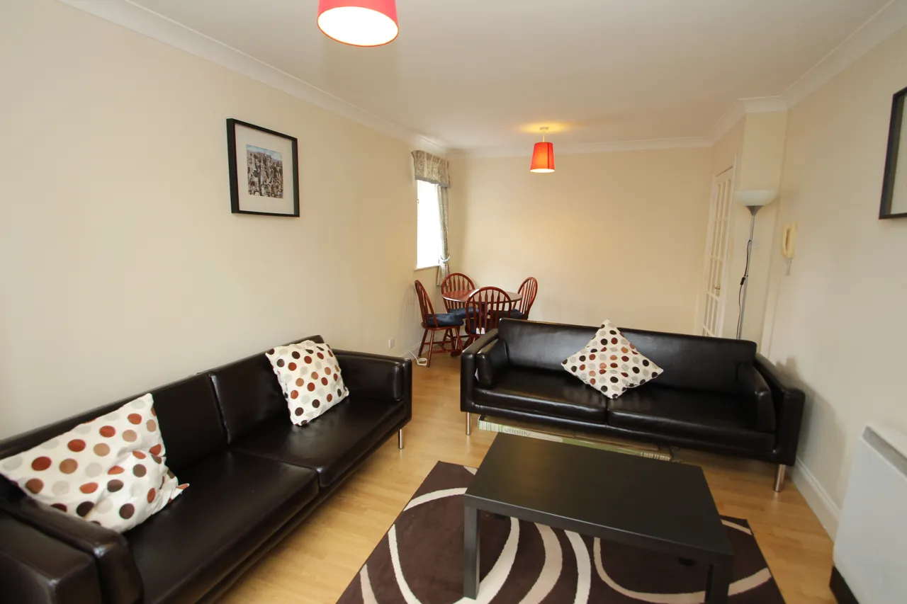 2 bed flat to rent — Middleton Court, Jesmond, NE2