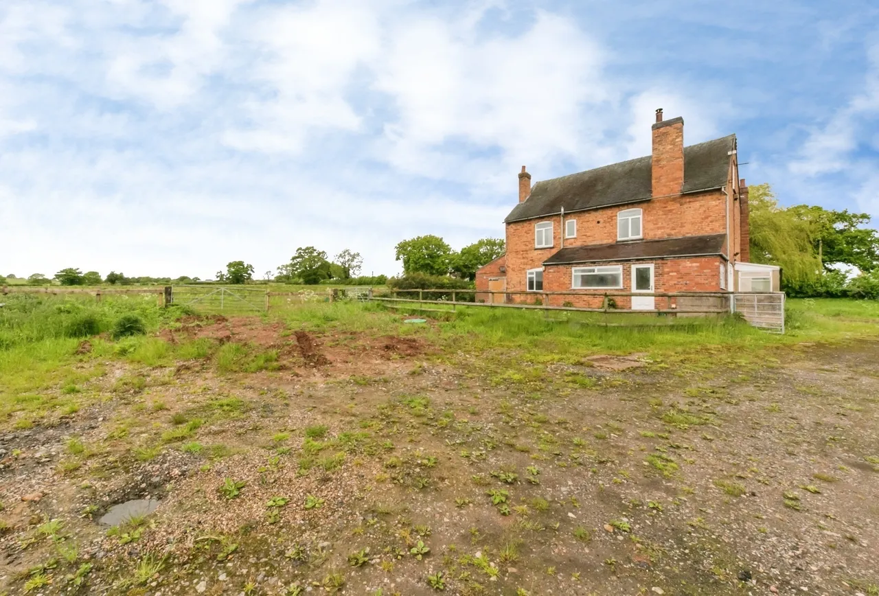 Stone Road, Bramshall, Uttoxeter, Staffordshire, ST14, photo 6