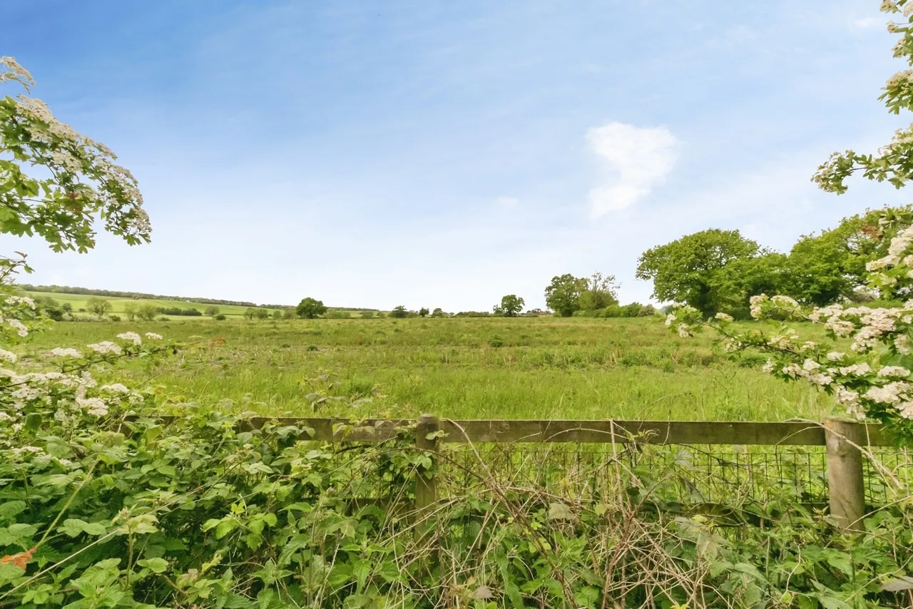 Stone Road, Bramshall, Uttoxeter, Staffordshire, ST14, photo 3