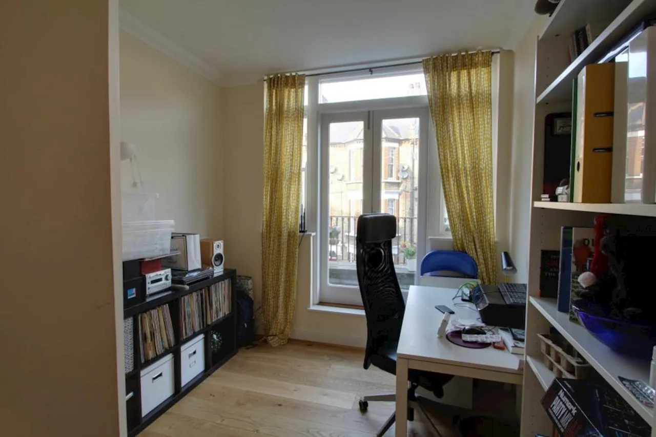 Bromells Road, SW4, photo 4