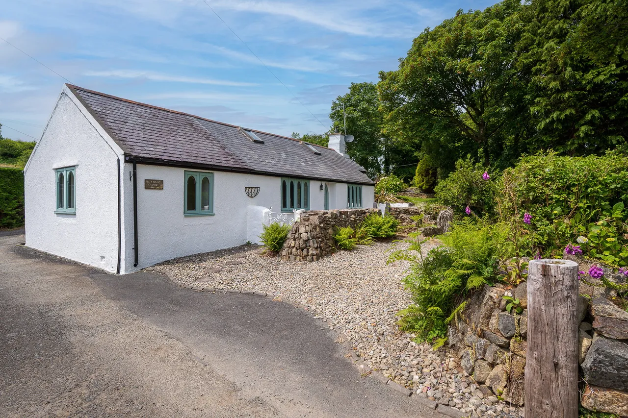 2 bed house for sale — Penygraig Cottage, Llanbedrog, Pwllheli, Gwynedd, LL53 7UA
