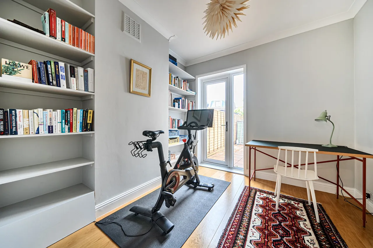 Lynton Road, SE1, photo 13