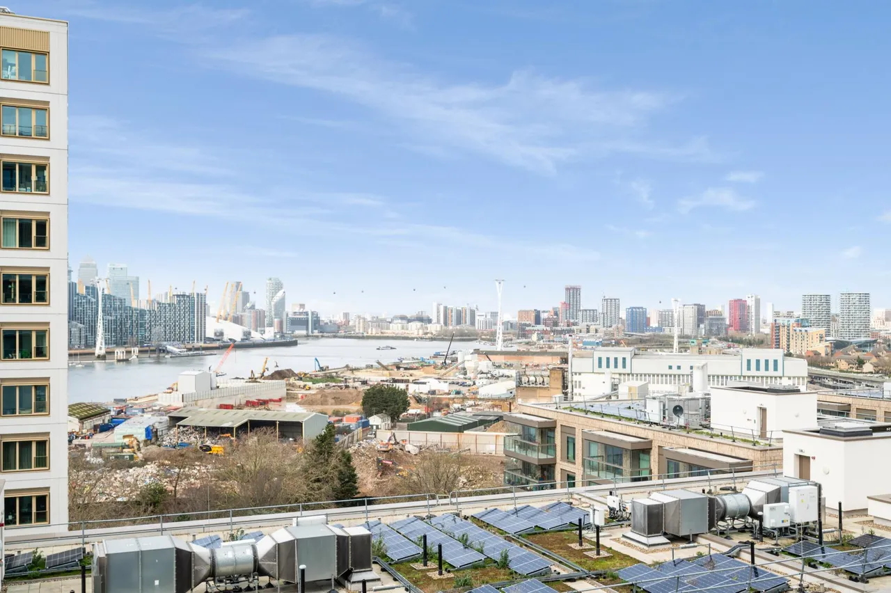 Marco Polo Tower, Royal Wharf, E16, photo 7