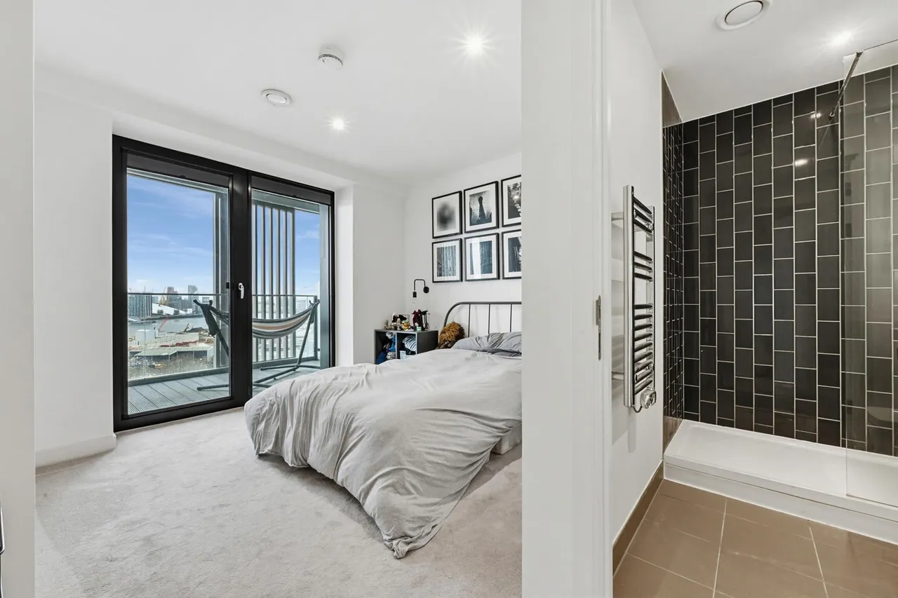 Marco Polo Tower, Royal Wharf, E16, photo 8