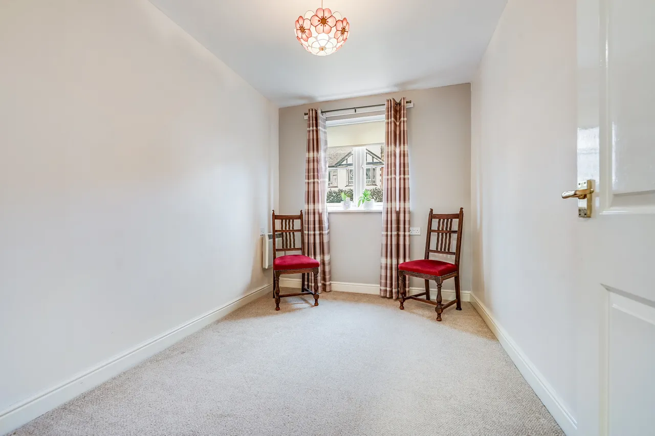 Flat 4 Gibson Court, Romford, Essex, RM1 1AJ, photo 10
