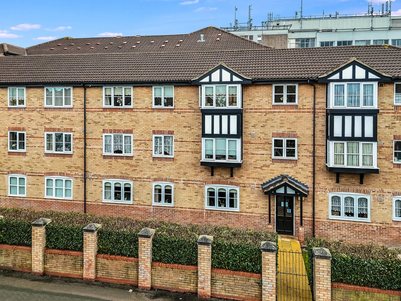 Flat 4 Gibson Court, Romford, Essex, RM1 1AJ, photo 2