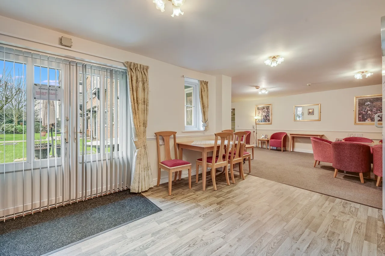 Flat 4 Gibson Court, Romford, Essex, RM1 1AJ, photo 13