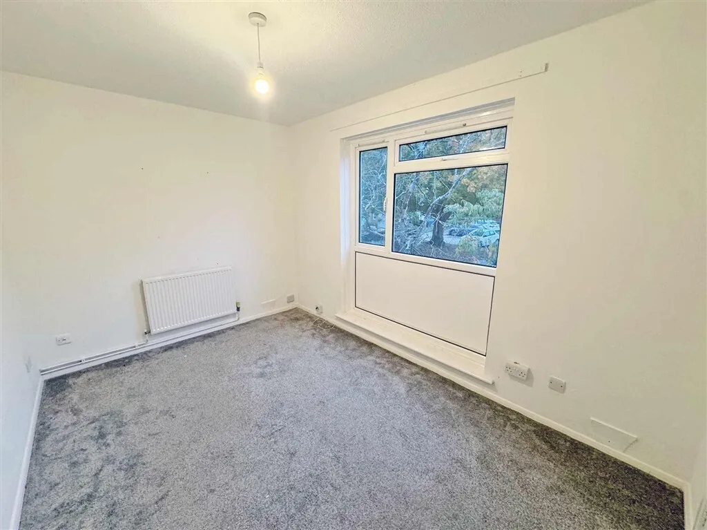 Oxford Road, Owlsmoor, GU47, photo 4