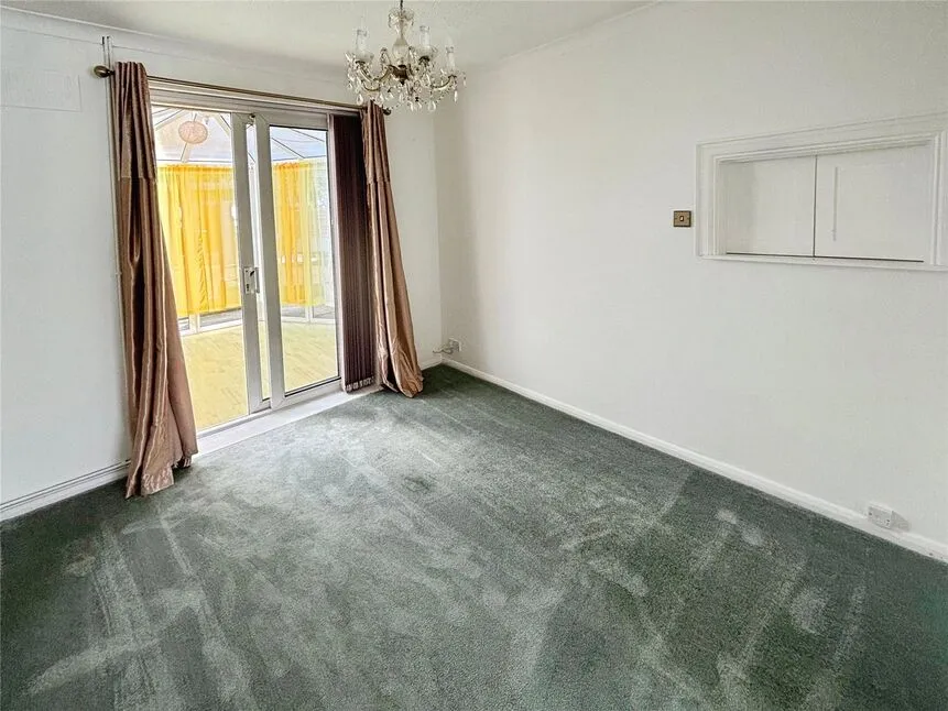 Simmins Crescent, Leicester, Leicestershire, LE2, photo 3