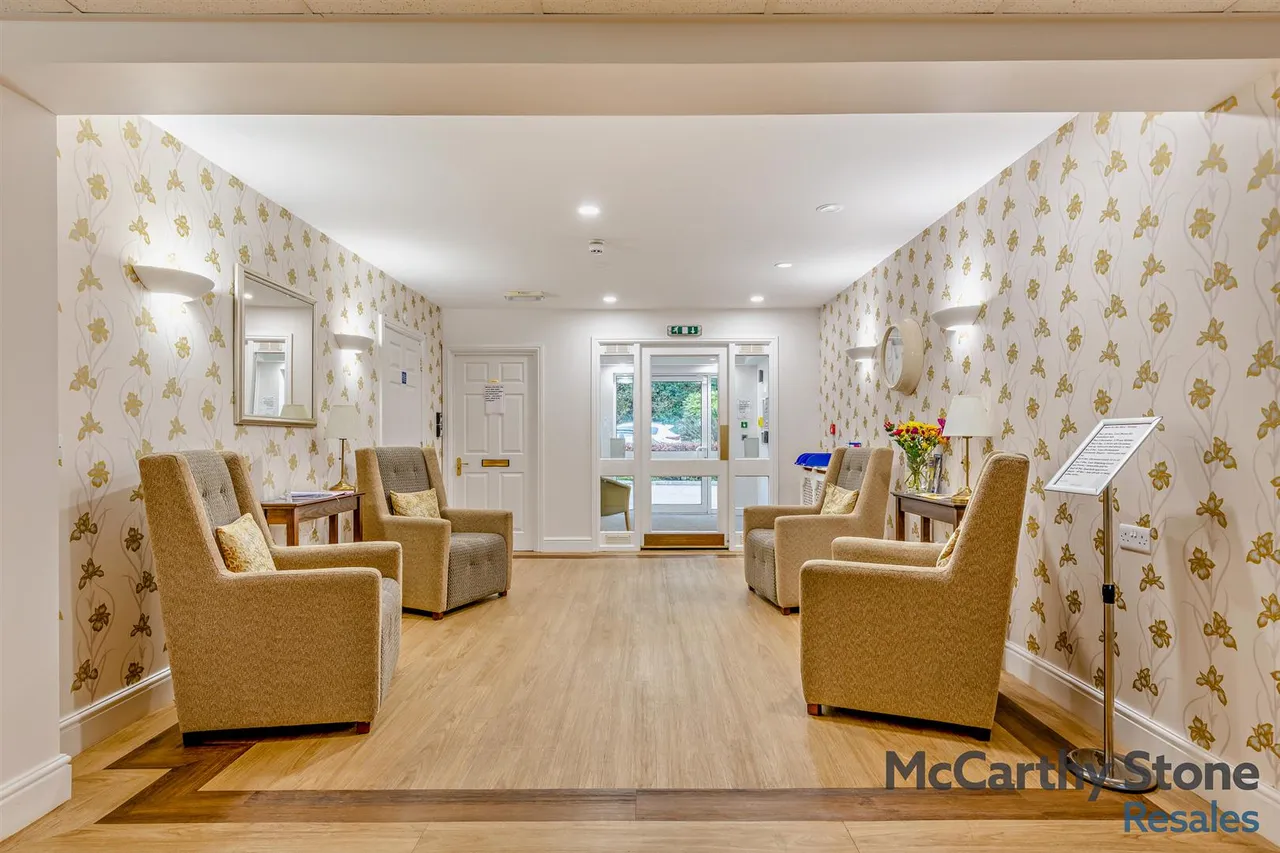Oaklands Drive, Okehampton, EX20, photo 15