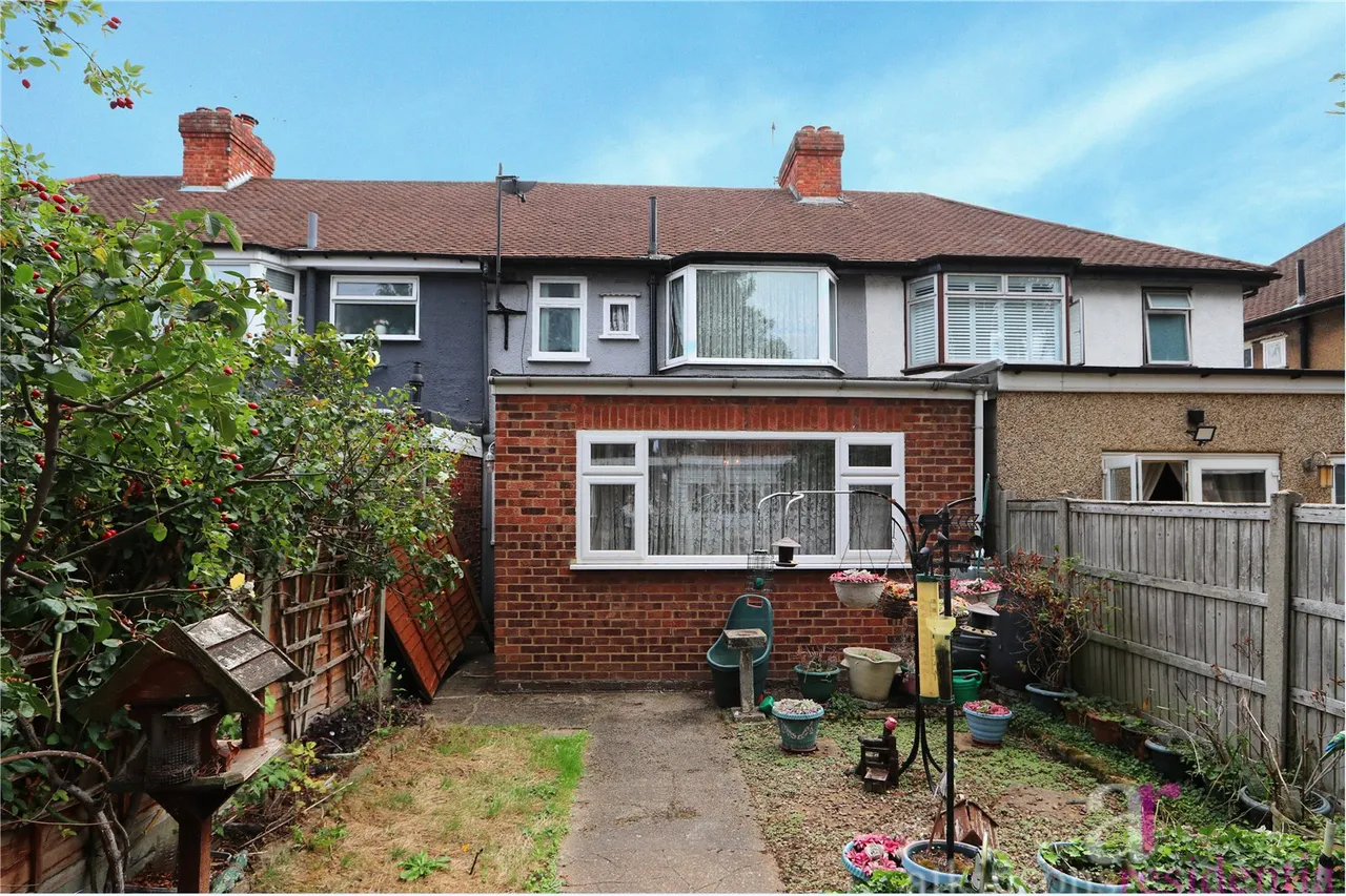Woodgrange Gardens, Enfield, EN1, photo 17