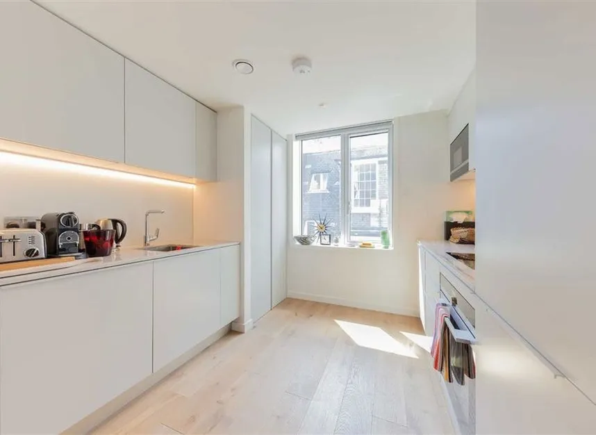 Hobhouse Court, Fitzrovia & Covent Garden, SW1Y, photo 3
