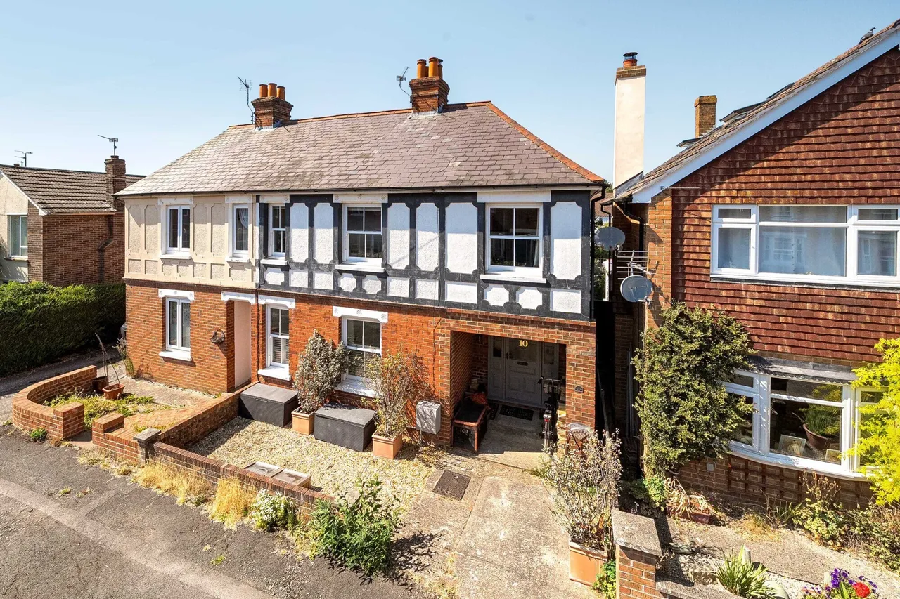 4 bed house for sale — Arthur Road, Newbury, RG14