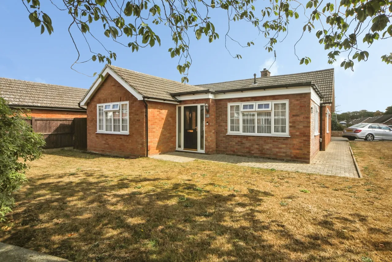 3 bed house for sale, Quebec Drive, Kesgrave, IP5