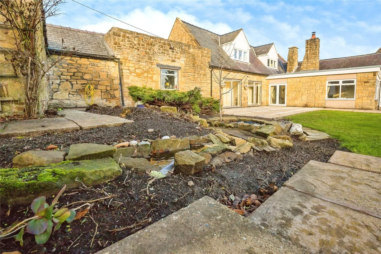 Church Street, Penycae, LL14, photo 35
