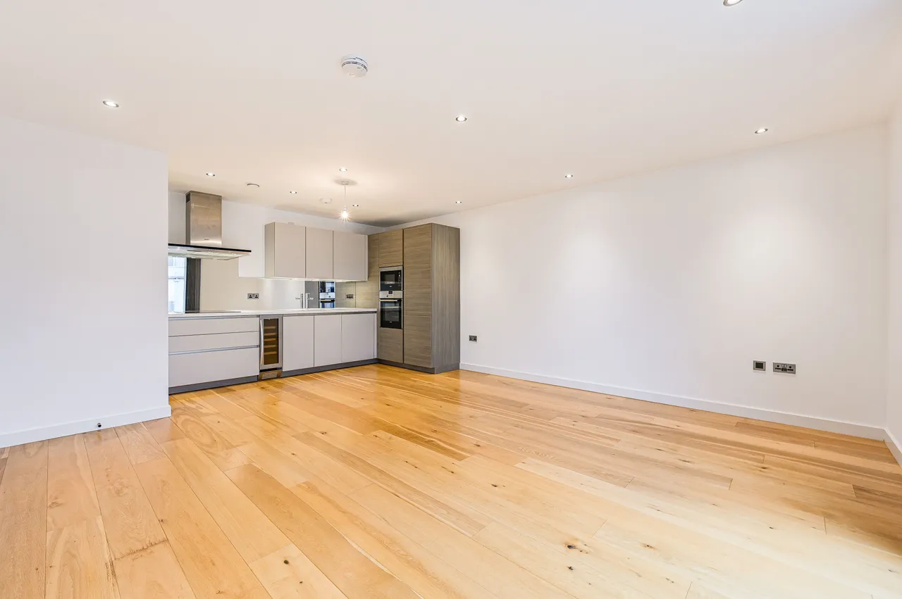 Apartment 47, Glenbrook Apartments, London, photo 2