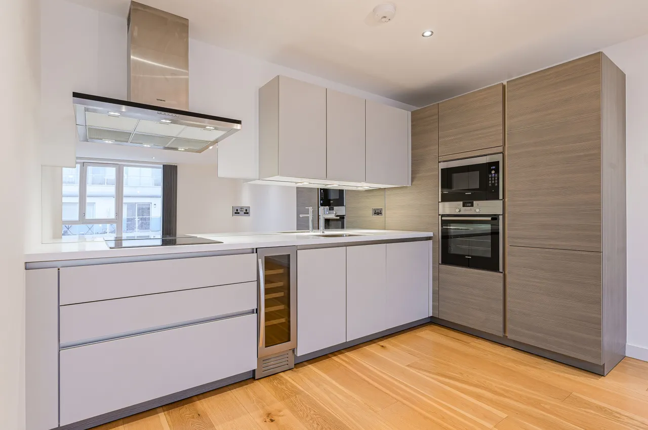 Apartment 47, Glenbrook Apartments, London, photo 4
