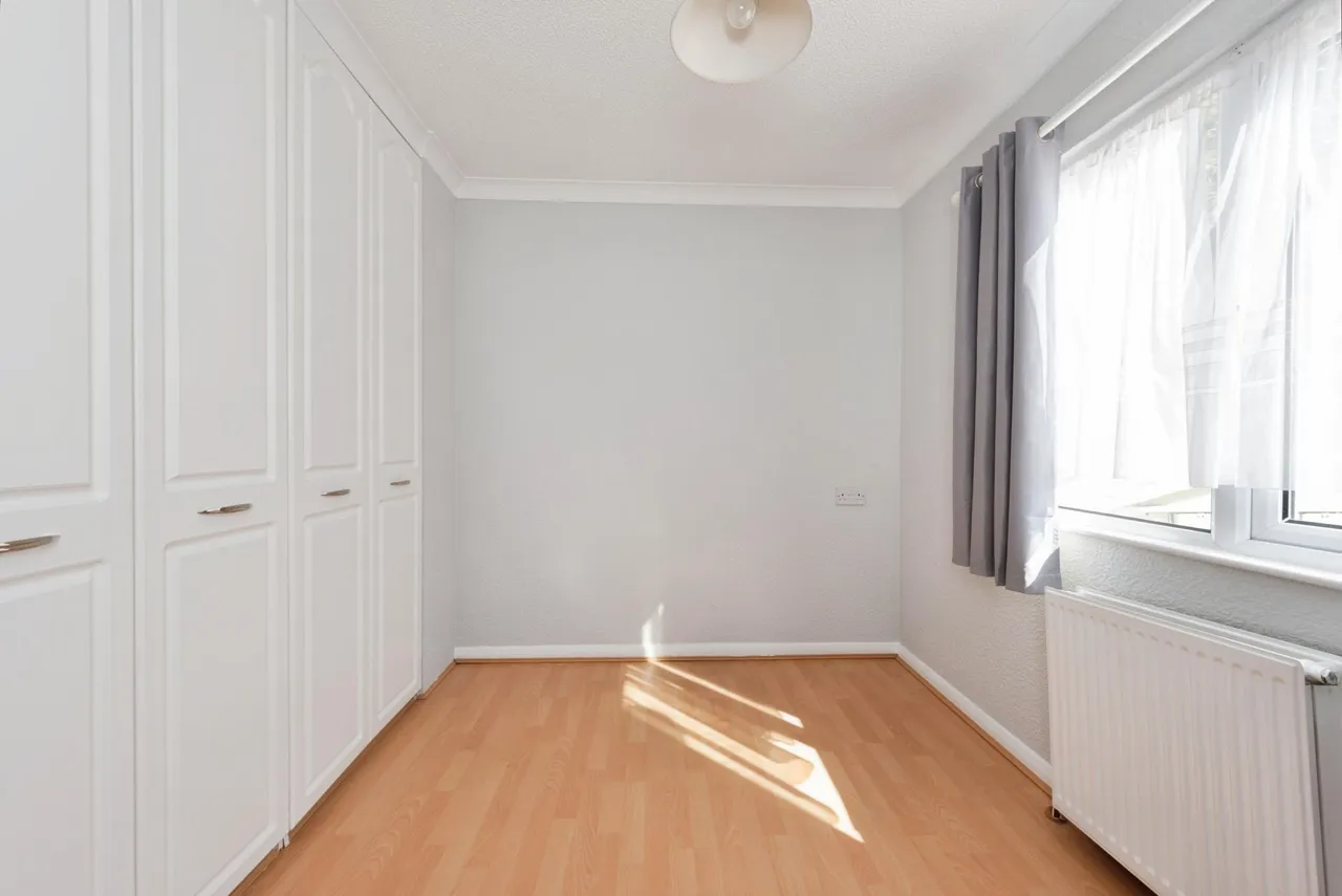 Mead Lane, Chertsey, KT16, photo 9