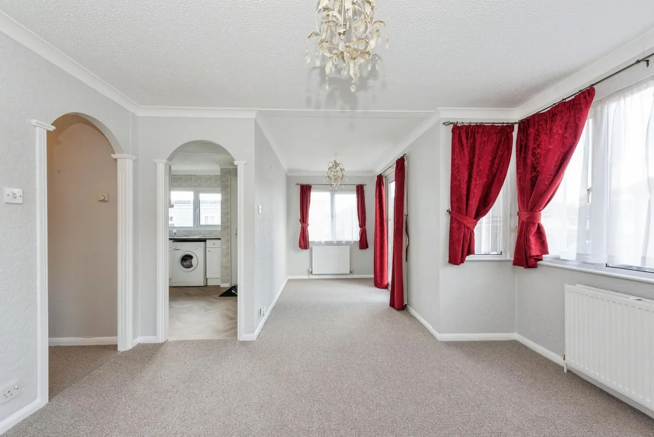 Mead Lane, Chertsey, KT16, photo 6