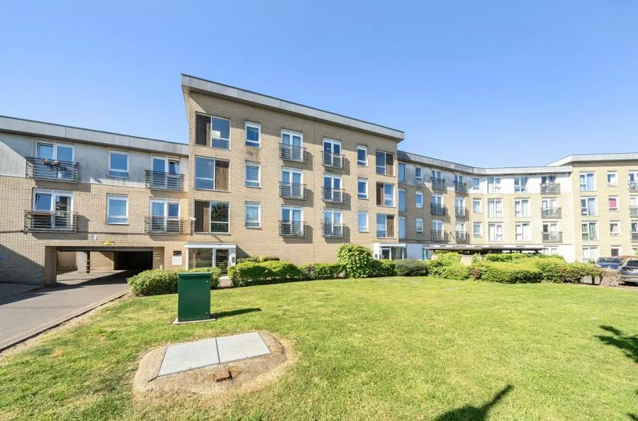 1 bed flat for sale, Station Avenue, Southend-On-Sea, SS2