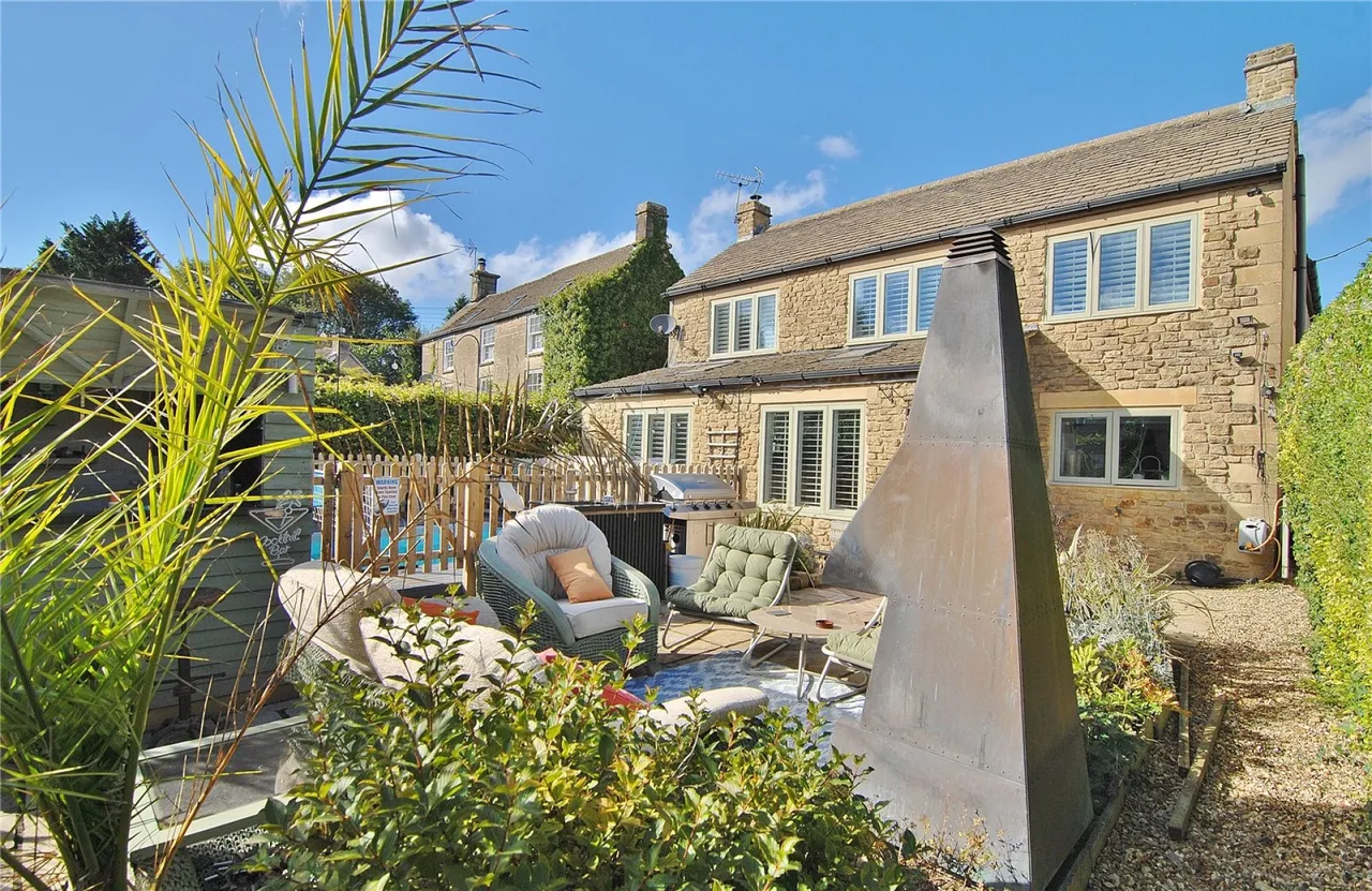 Abnash, Chalford Hill, GL6, photo 2