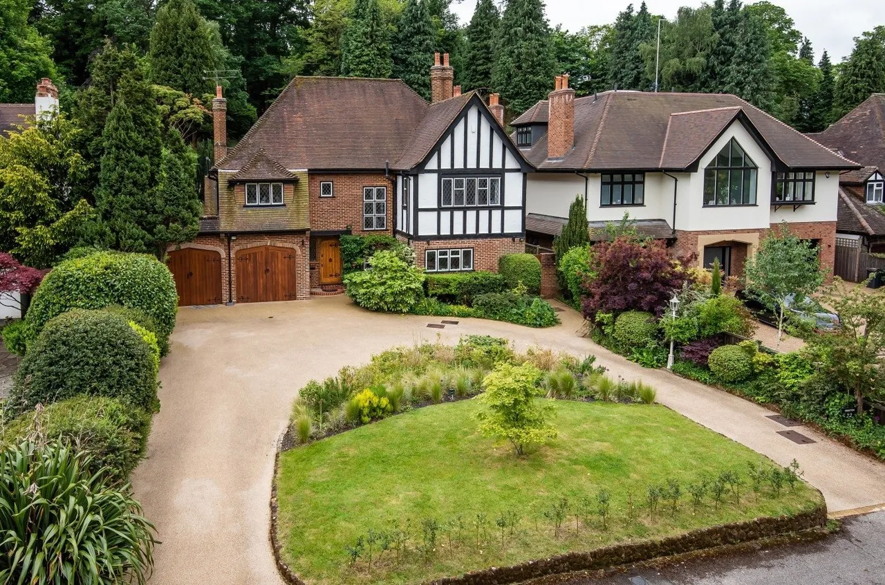 5 bed house to rent — Camden Park Road, Chislehurst, BR7