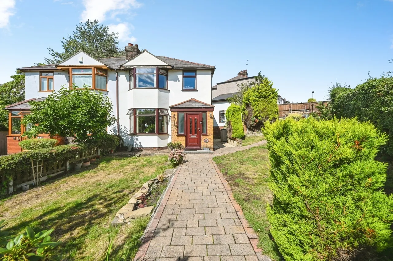 3 bed house for sale, Hillbrae Avenue, St. Helens, WA11