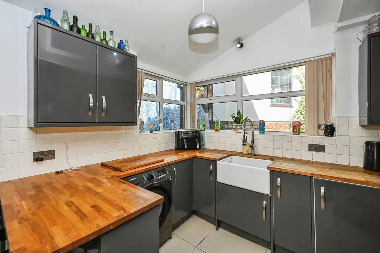 Hillbrae Avenue, St. Helens, WA11, photo 2