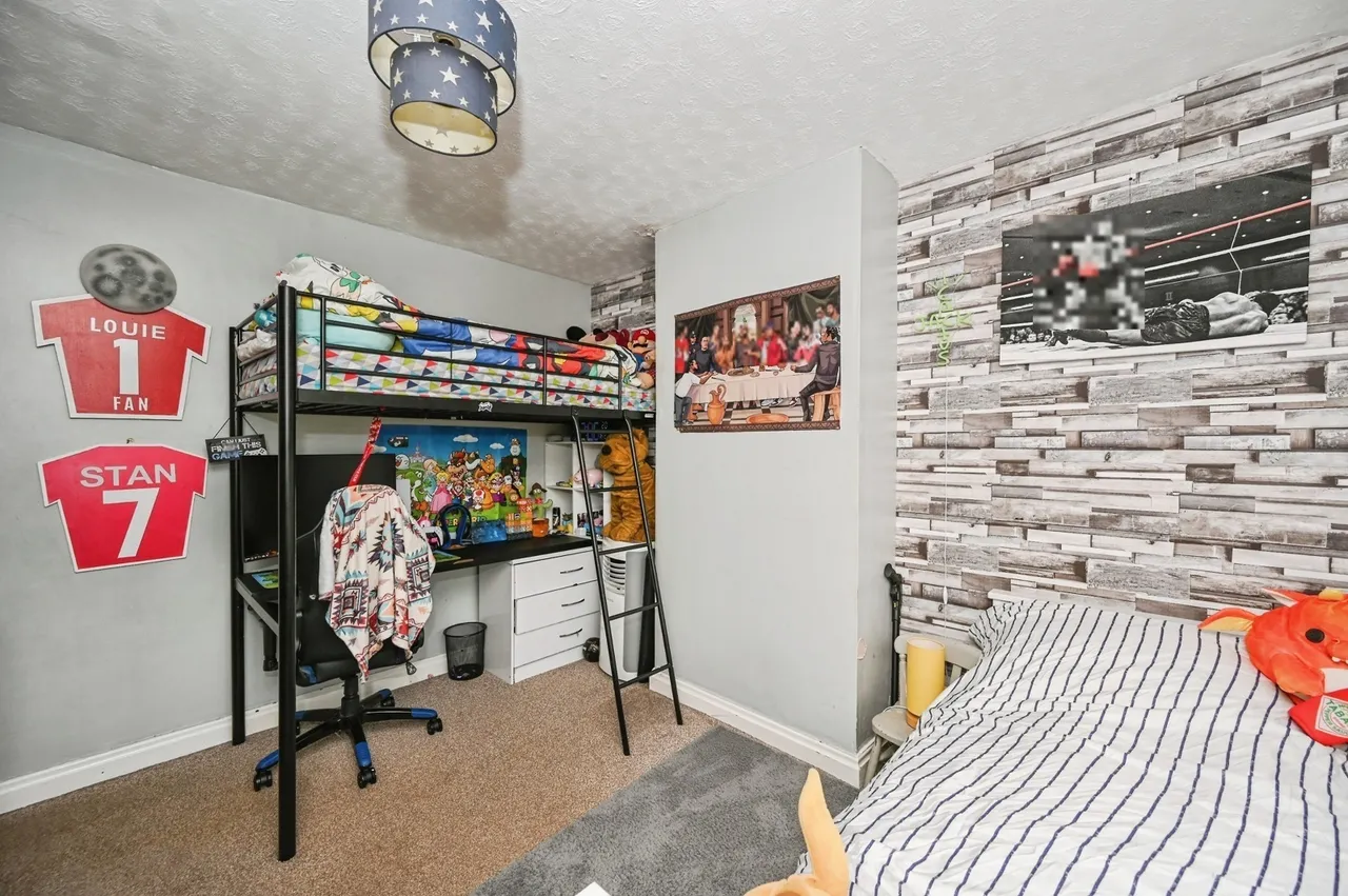 Hillbrae Avenue, St. Helens, WA11, photo 10